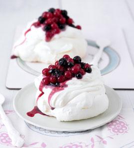 Johannisbeer Pavlovas