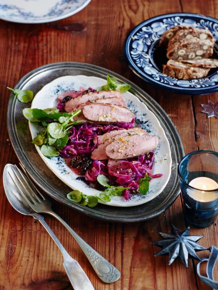 Lauwarmer Rotkohlsalat mit Entenbrust