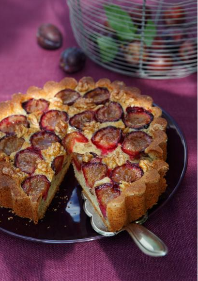 Zwetschgenkuchen mit Orange und Walnüssen