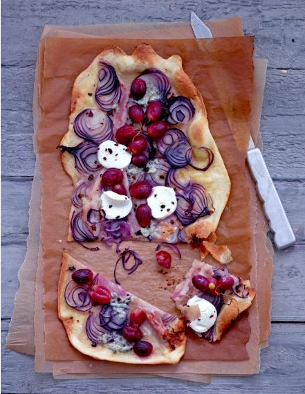 Roter Zwiebel Flammkuchen