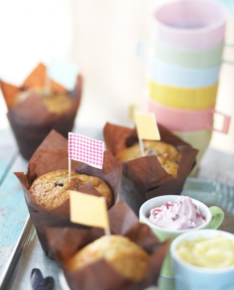 Muffins mit Preiselbeer  und Ahornsirup Butter