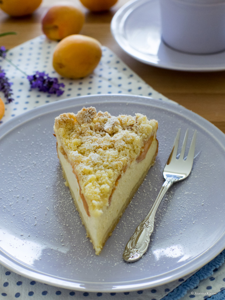 aprikosen kuchen mit streuseln