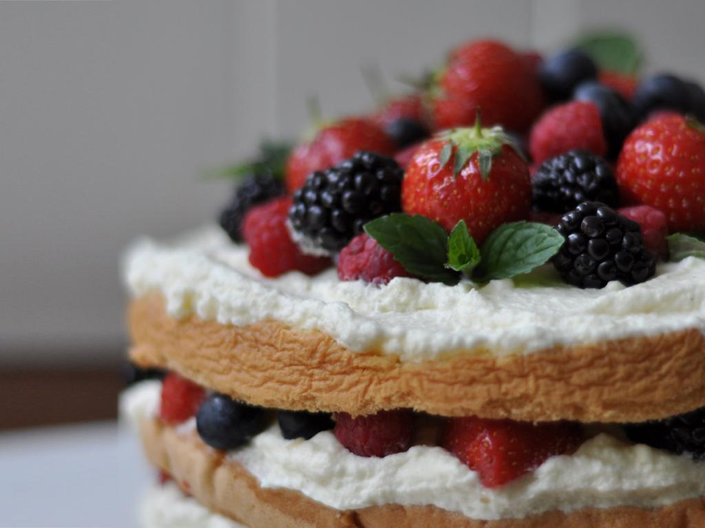 beeren schicht torte
