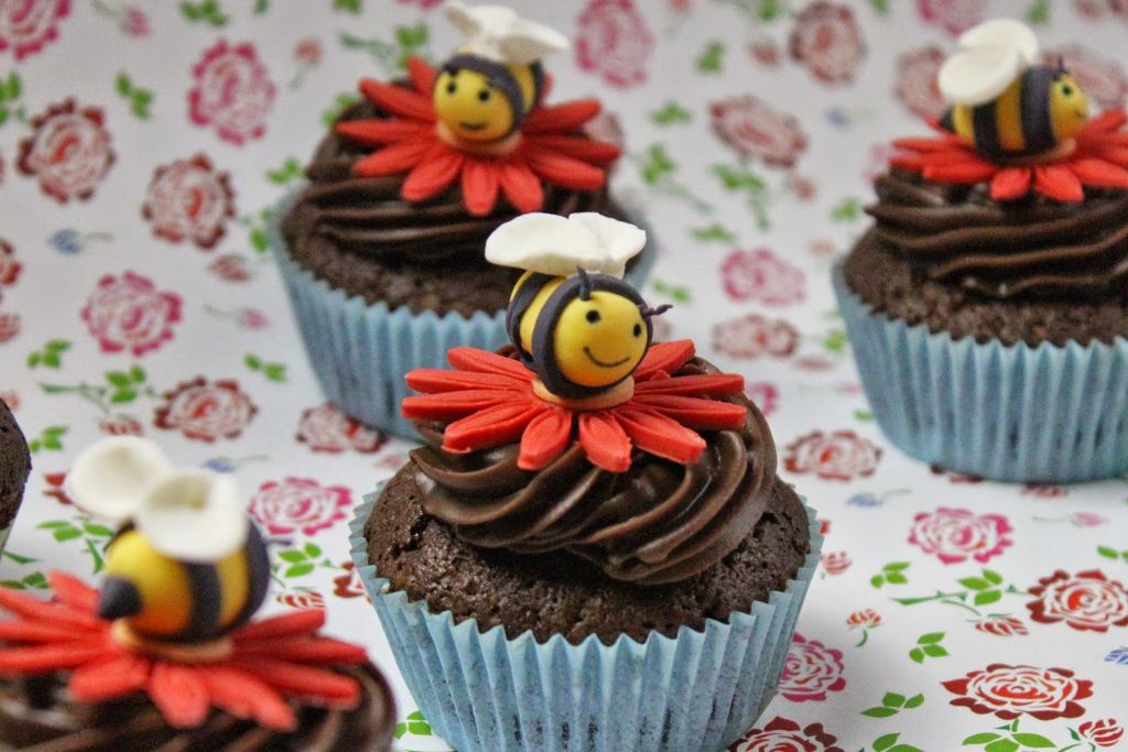 bienen caupcakes muffins kuchen für kindergeburtstag cupcake