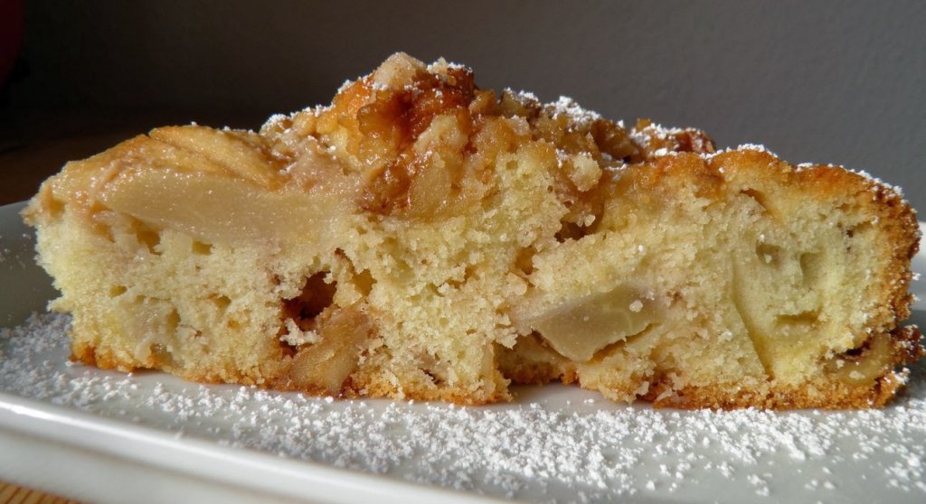 birnenkuchen mit karamellisierten walnüssen