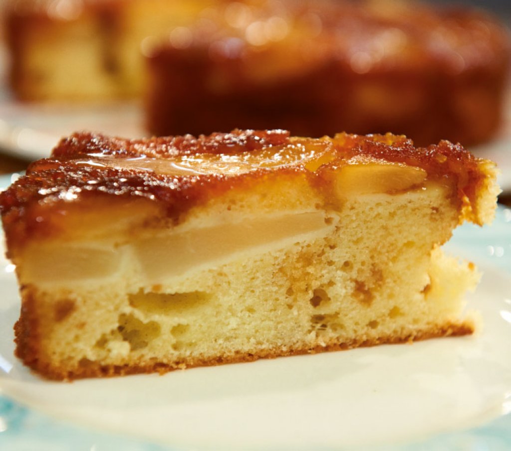 Birnenkuchen mit nuss und vanille