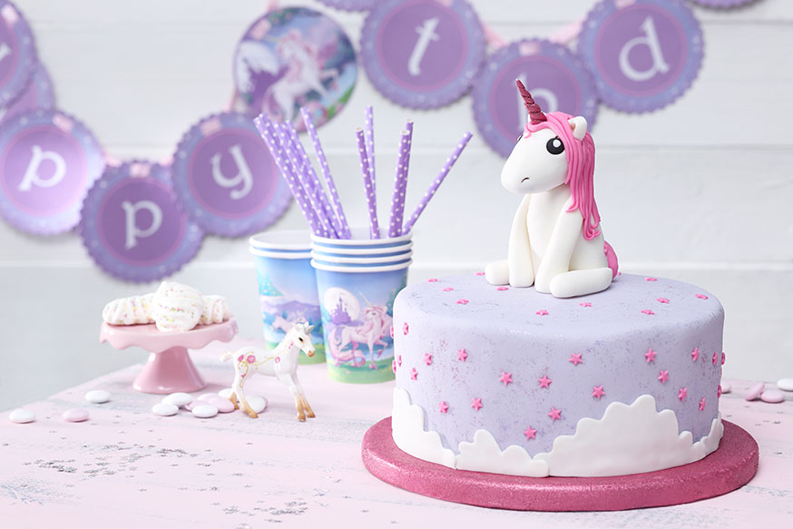Einhorn Geburtstag Kuchen kindergeburtstagtorte zuckerpaste