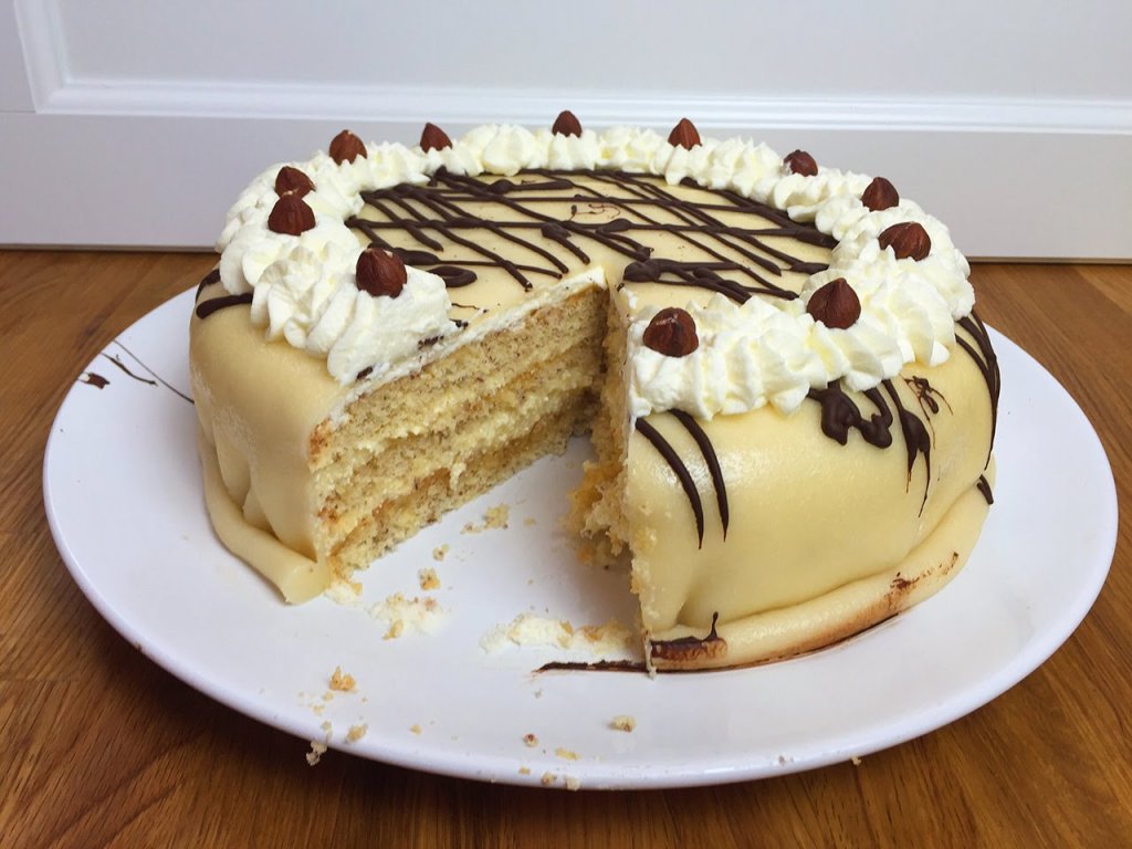 Marzipantorte mit Mandel