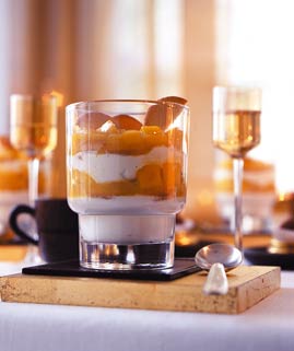 Tiramisu mit Mango und Ananas