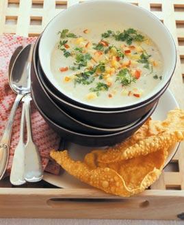 Pastinaken Suppe mit Apfelcrotons