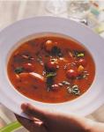 Tomatensuppe mit Mohren und Koriander