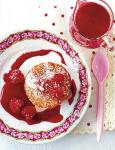 Honig Ricotta Flan mit Himbeersauce