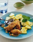 Gebackene Bananen mit Ananas Salat